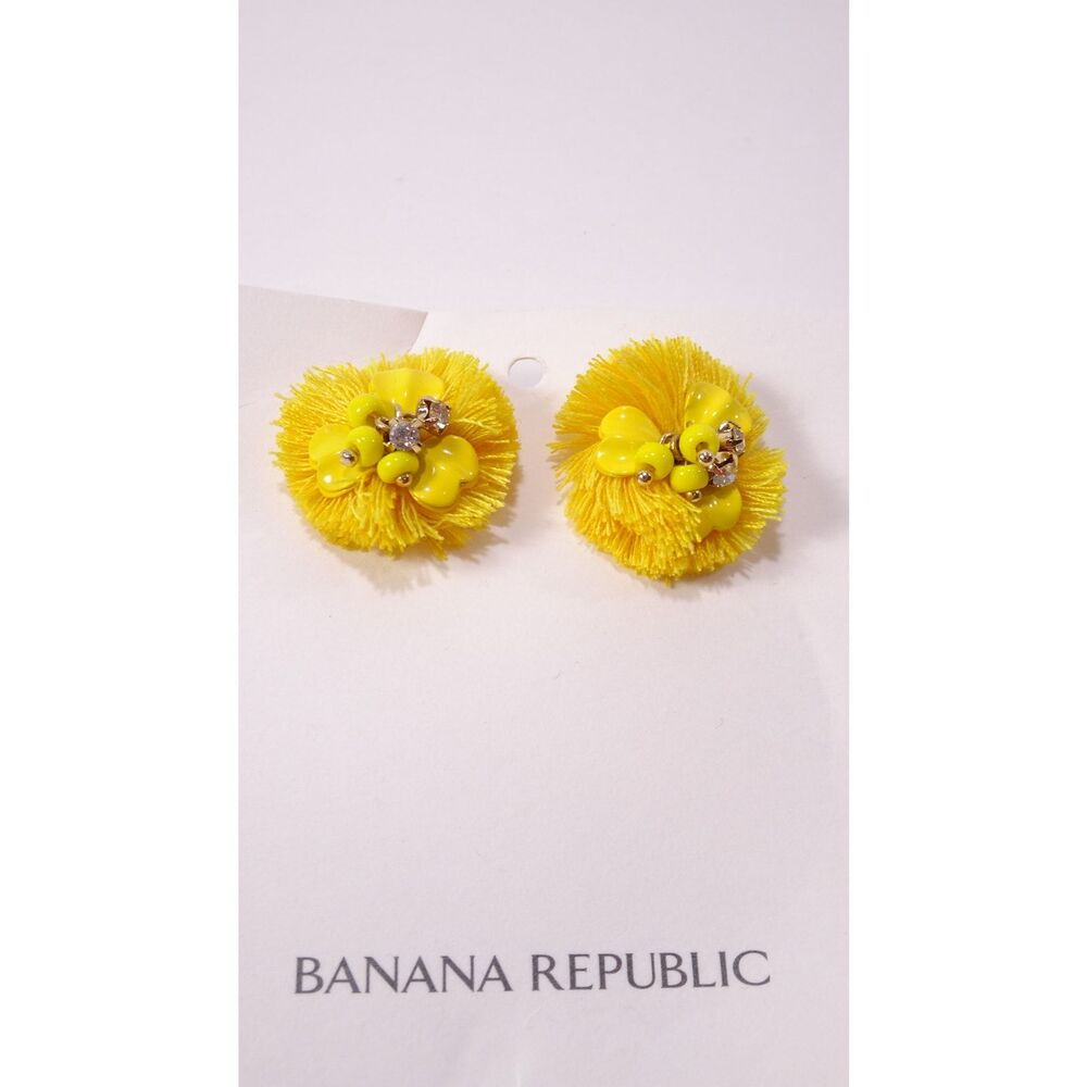 Banana Republic Women's Festive Fringe Crystal Stud Earrings NWT 48 Yellow